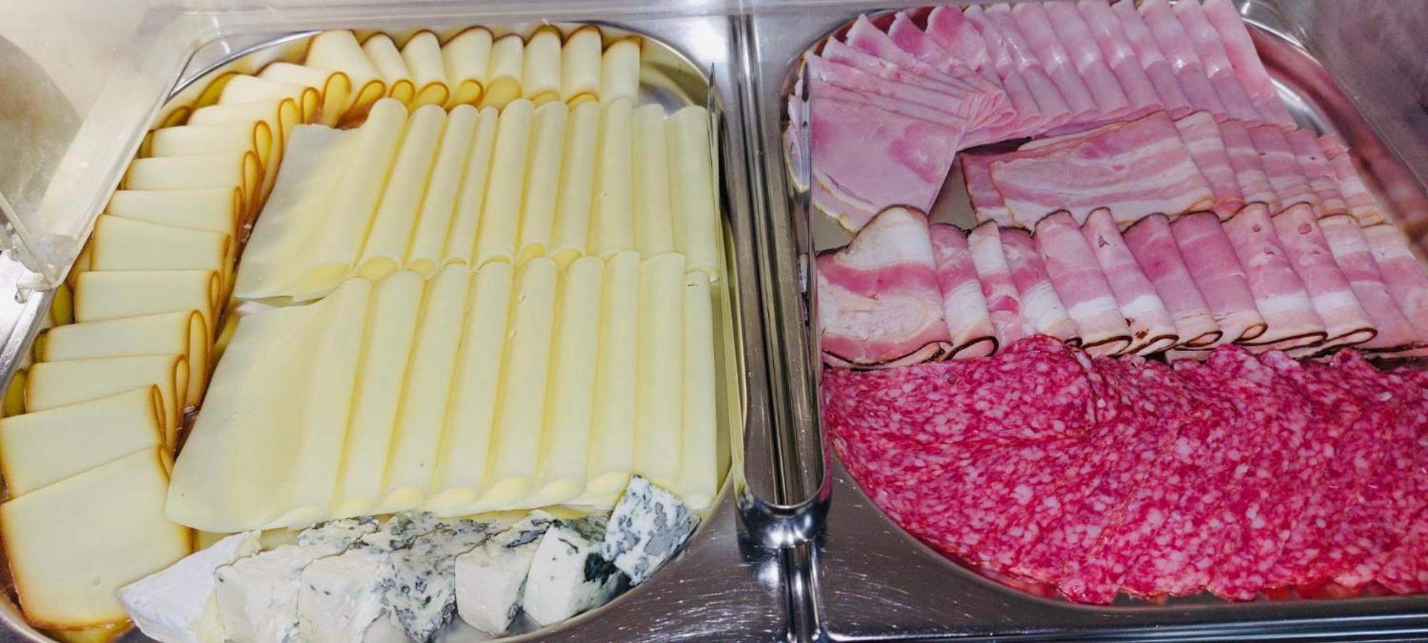 펜션 프리무스 베로운 외부 사진